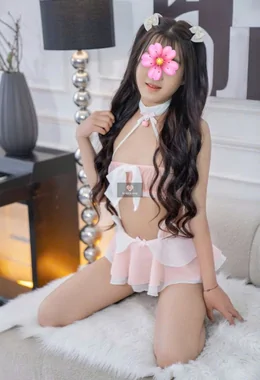 HOT TEEN